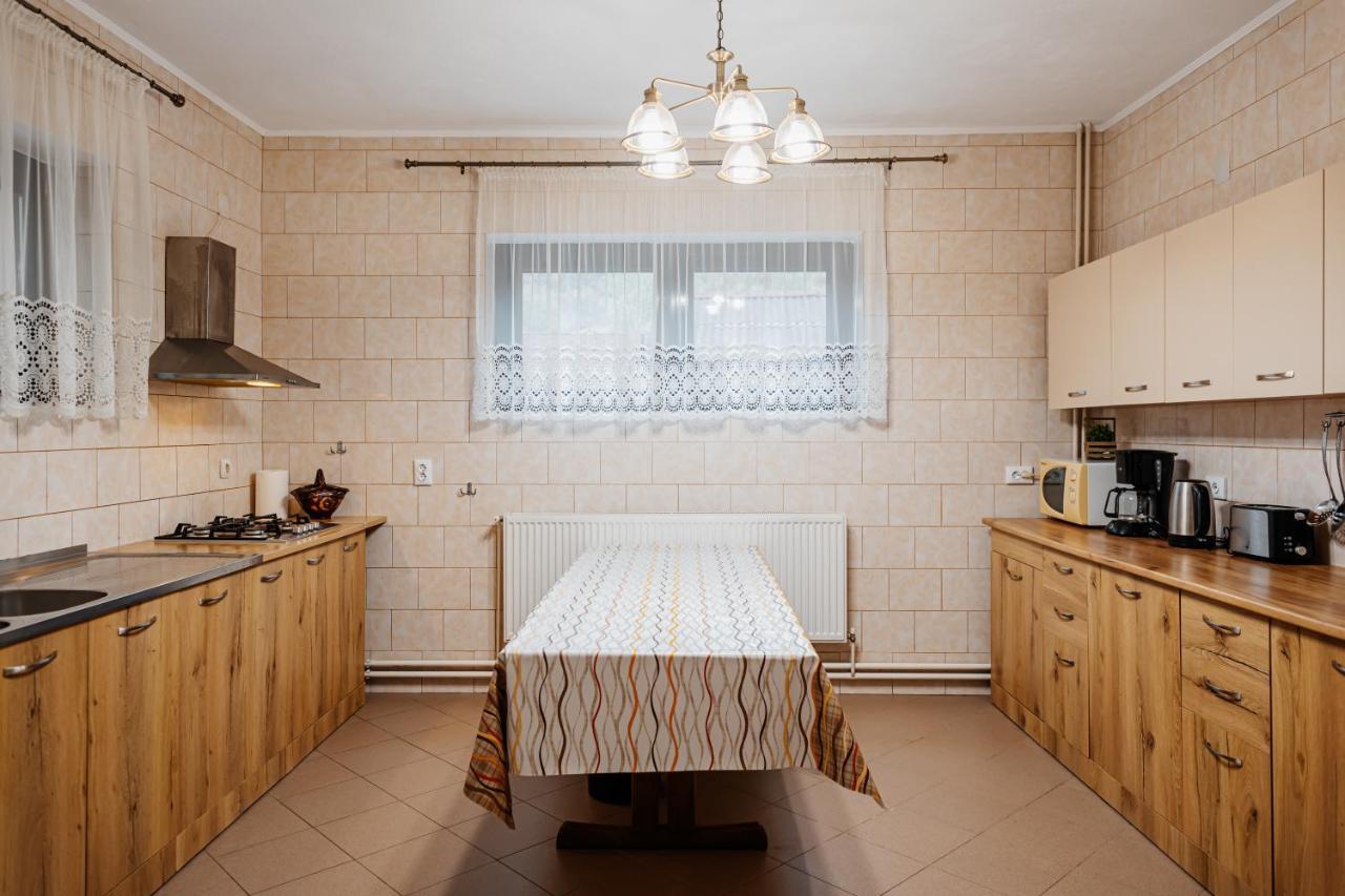 מלון Lotrioara Casa Ardeleana מראה חיצוני תמונה